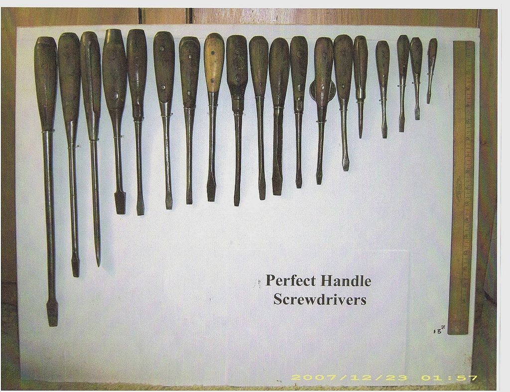 1024px-Screwdrivers_WPC